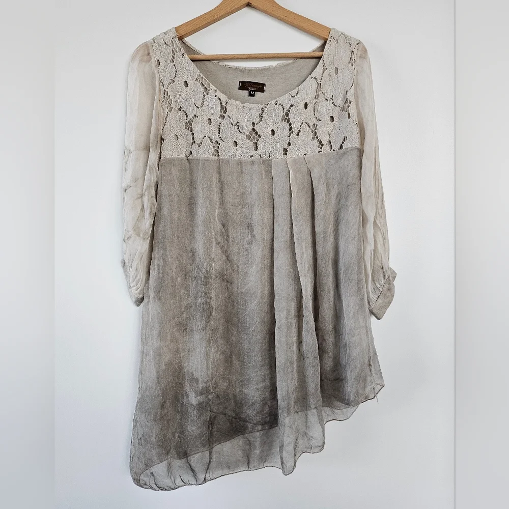 H Trend Italy 100% Silk Blouse Womens Medium Gray Whimsical Lace Floral Flowy - Picture 2 of 13